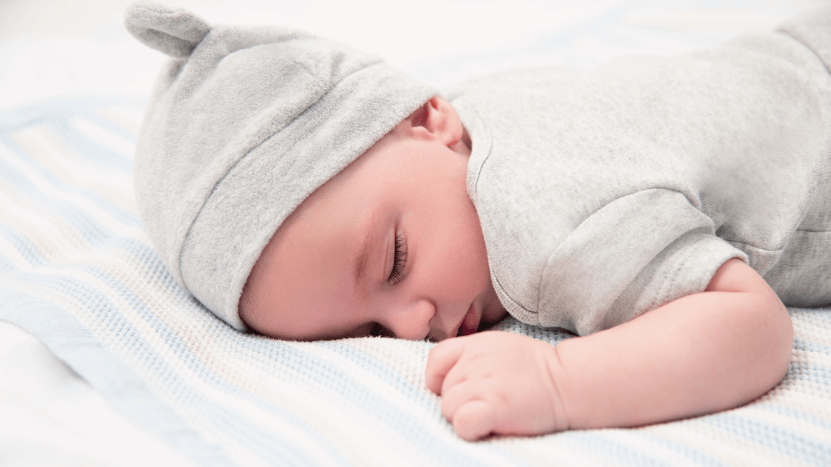 Elegir gorritos para bebé recién nacido