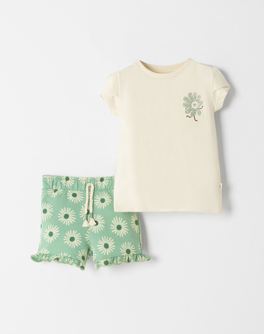 Conjunto camiseta + short  verde estampado