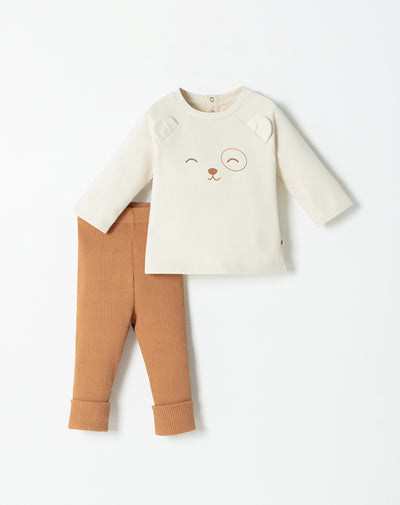 Conjunto buzo + pantalón camel