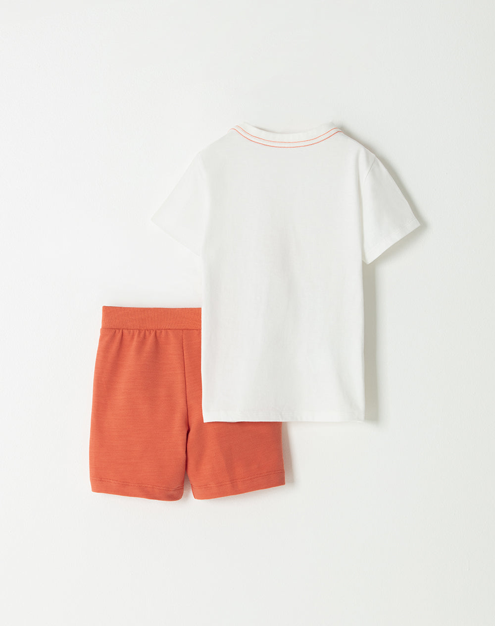 Conjunto camiseta + bermuda naranja